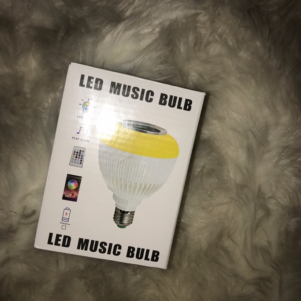 Bluetooth Speaker Light Bulb